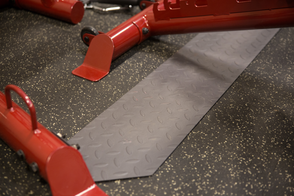 Body Solid - Corner Leverage Gym (GLGS100B)
